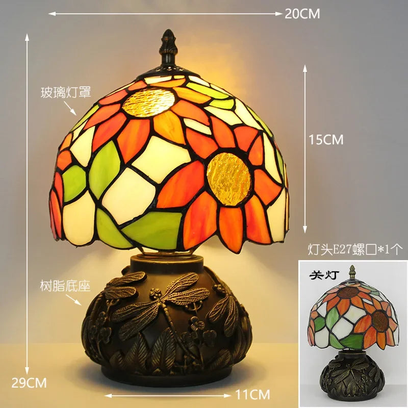 Lampada da tavolo Tiffany in vetro con girasoli e libellule