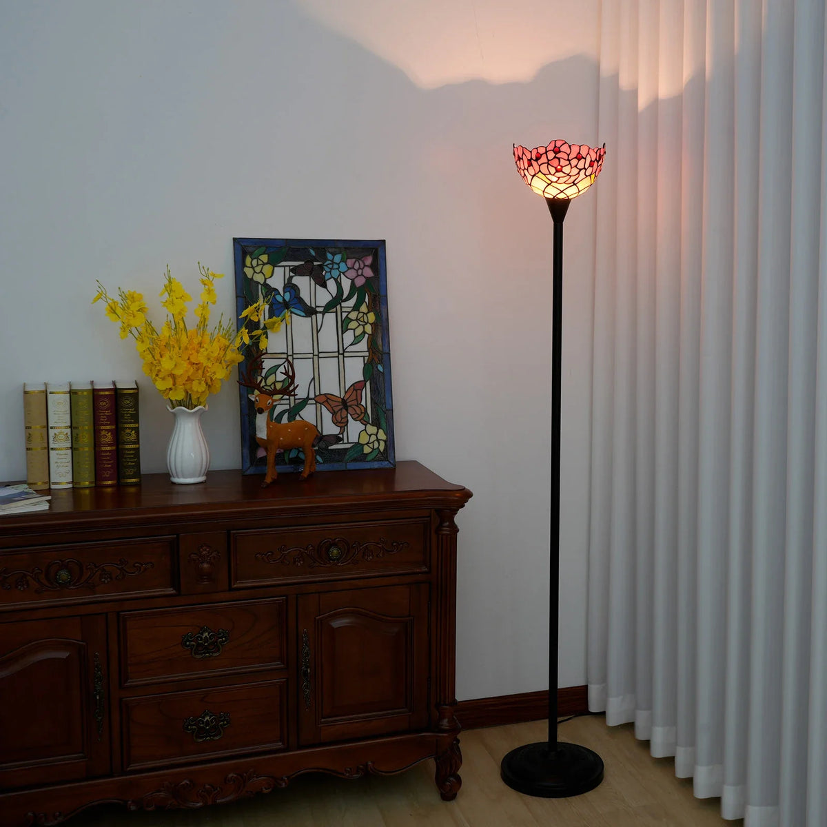 Lampada da terra a forma di libellula in vetro colorato in stile Tiffany