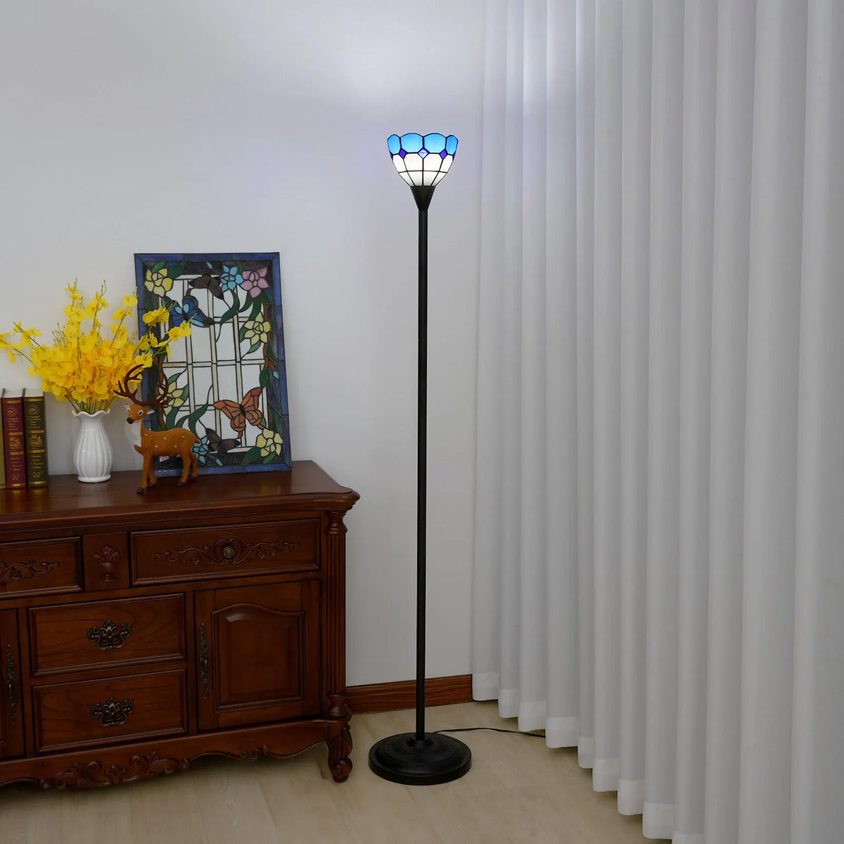 Lampada da terra in vetro colorato blu e bianco a forma di tulipano